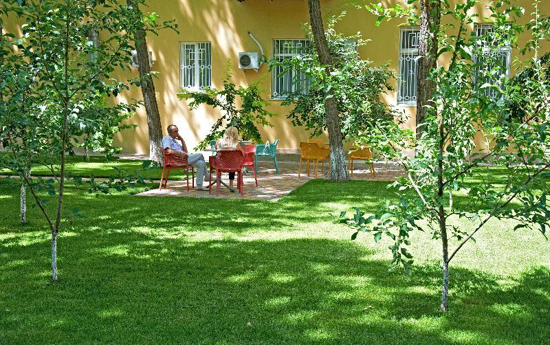 Garden Boutique Hotel Odessa Esterno foto